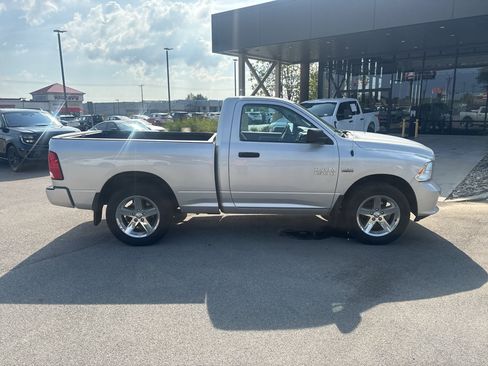 Used 2015 RAM 1500 Express AWD/4WD image 8