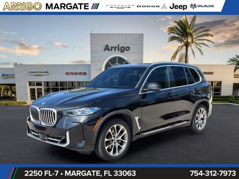 Used 2024 BMW X5 sDrive40i w/ Premium Package RWD image 3