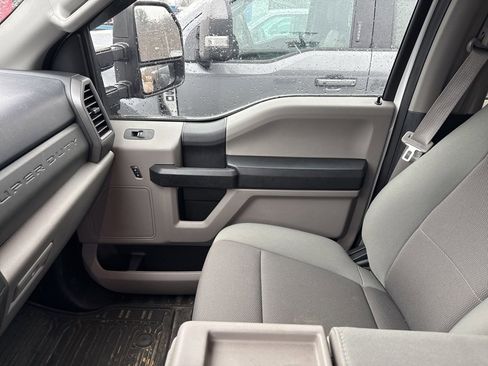 Used 2019 Ford F350 XL w/ Power Equipment Group image 17