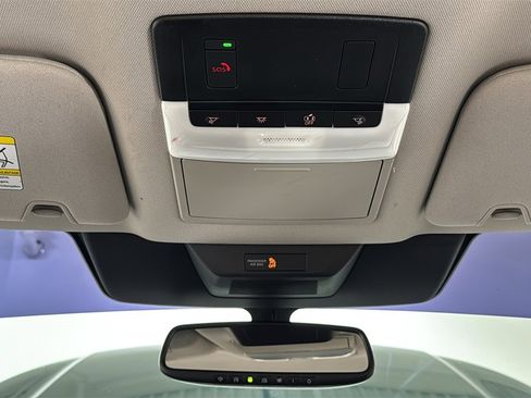 Used 2022 Nissan Pathfinder SL w/ Cargo Package image 11