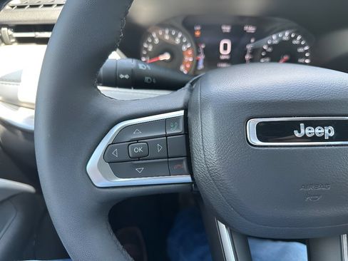 Used 2026 Jeep Compass Limited AWD/4WD image 26