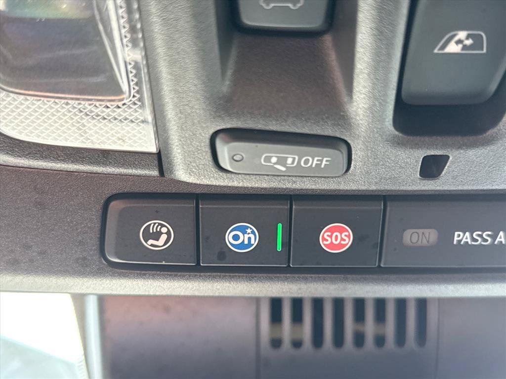 Used 2024 Chevrolet Silverado 2500 High Country w/ High Country Premium Package AWD/4WD image 17