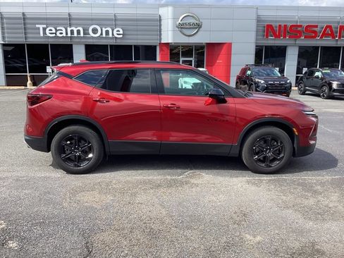 Used 2023 Chevrolet Blazer LT w/ Midnight/Sport Edition FWD image 21