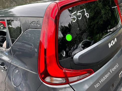 Used 2022 Kia Soul S FWD image 22