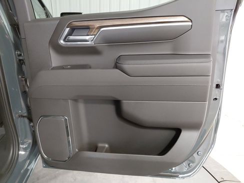 New 2026 Chevrolet Silverado 1500 LT Trail Boss w/ Dark Appearance Package image 19