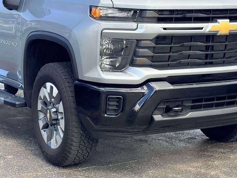 Used 2024 Chevrolet Silverado 2500 Custom w/ Snow Plow Prep/Camper Package AWD/4WD image 5