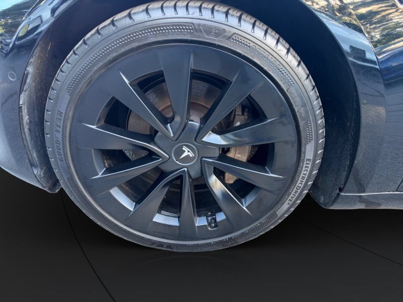 Used 2022 Tesla Model 3 Standard Range RWD image 24
