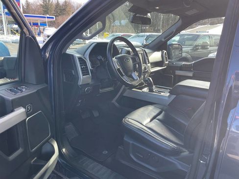 Used 2019 Ford F150 Lariat image 17