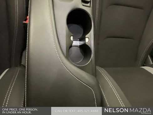 Used 2024 Chevrolet Camaro LT image 31