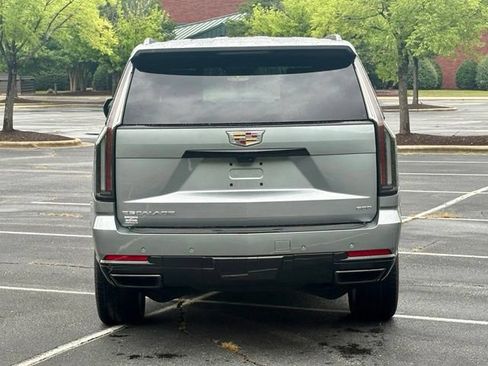 Certified 2025 Cadillac Escalade Sport Platinum AWD/4WD image 8