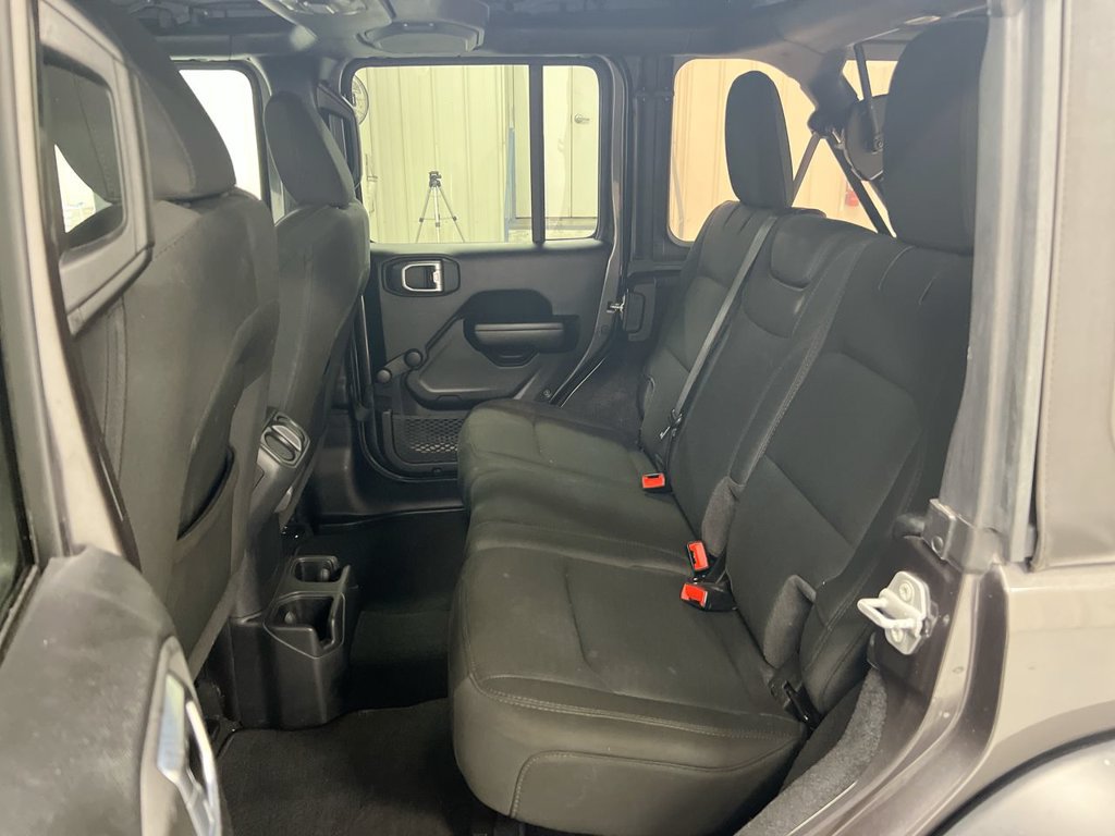 Used 2021 Jeep Wrangler Unlimited Sport AWD/4WD image 22