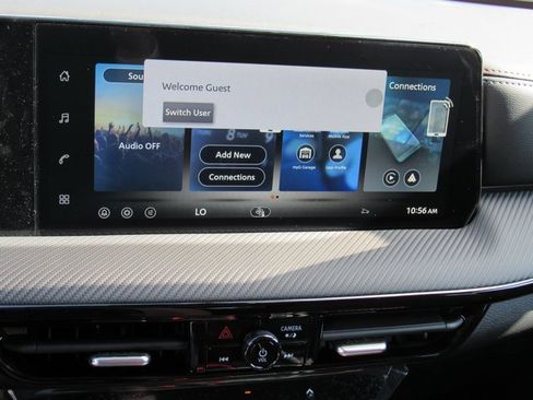 New 2026 Nissan Kicks SR image 14