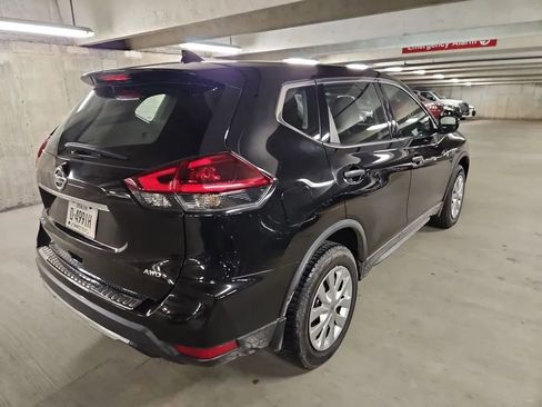 Used 2020 Nissan Rogue S image 9