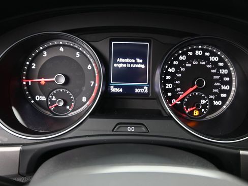 Used 2020 Volkswagen Atlas Cross Sport SE w/ Panoramic Sunroof Package image 13