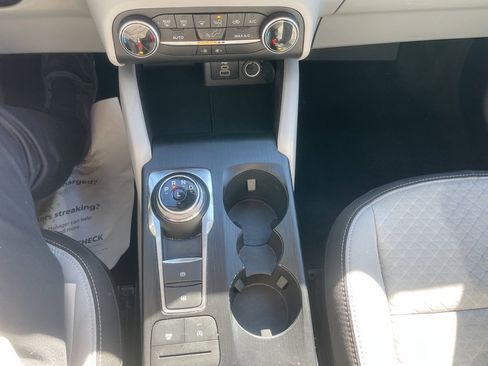 Used 2024 Ford Escape Active image 21