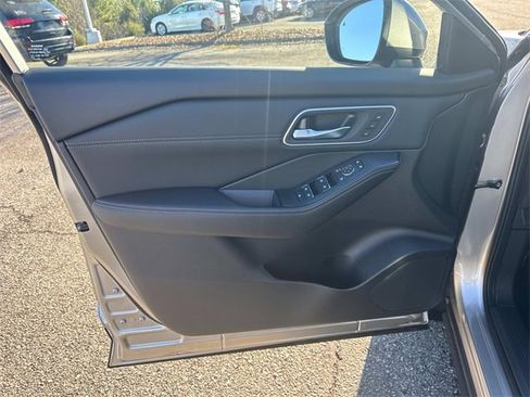 New 2026 Nissan Rogue Platinum w/ Platinum Premium Package image 21