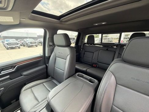 Used 2026 GMC Sierra 1500 Denali w/ Technology Package AWD/4WD image 22