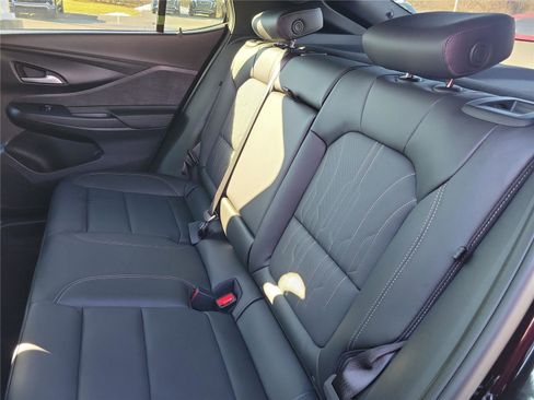 New 2026 Buick Envista Avenir image 10