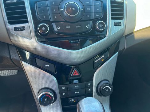 Used 2016 Chevrolet Cruze LTZ w/ Enhanced Safety Package image 11