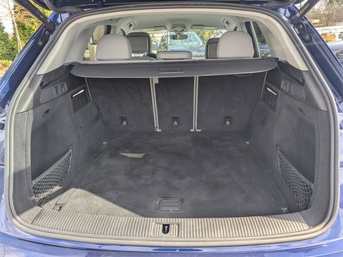 Used 2022 Audi Q5 2.0T Premium w/ Convenience Package image 6