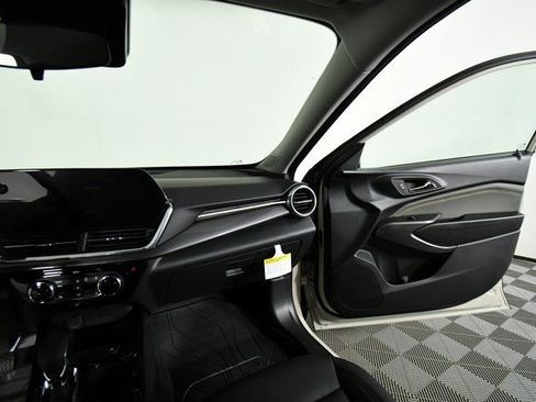 New 2026 Chevrolet Trax ACTIV image 20