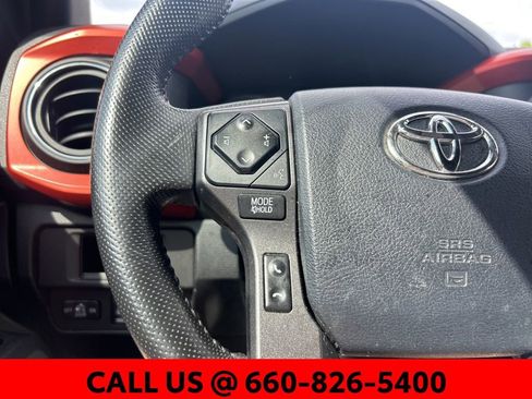 Used 2016 Toyota Tacoma TRD Sport w/ Towing Package image 14