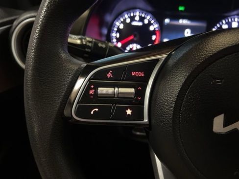 Used 2023 Kia Forte LXS w/ LXS Technology Package image 34