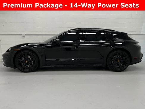 Used 2024 Porsche Taycan 4 Cross Turismo image 3