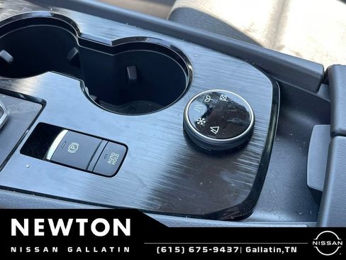 Used 2026 Nissan Rogue SV AWD/4WD image 6