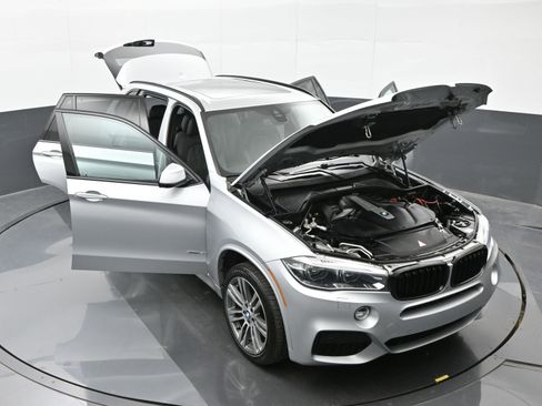 Used 2017 BMW X5 xDrive50i image 46
