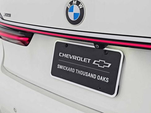 Used 2022 BMW 750i xDrive AWD/4WD image 13