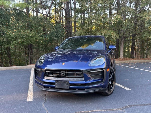 Used 2023 Porsche Macan AWD/4WD image 5
