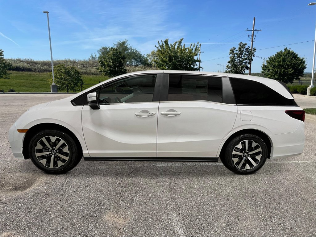 New 2027 Honda Odyssey EX-L image 3