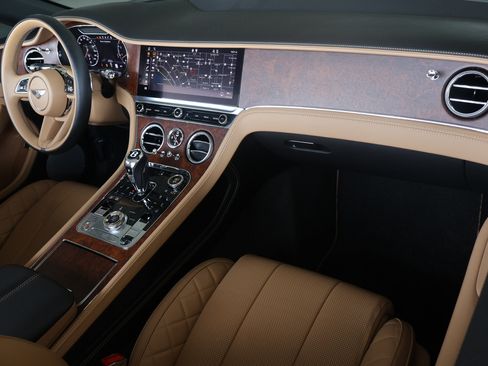 Used 2022 Bentley Continental GT AWD/4WD image 29