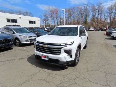 Used 2024 Chevrolet Traverse LT w/ LPO, Floor Liner Package