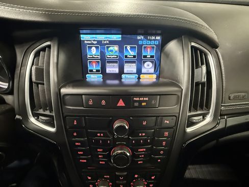 Used 2019 Buick Cascada Premium image 31