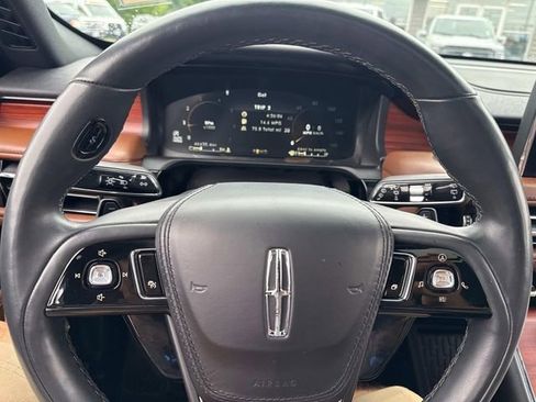 Used 2023 Lincoln Aviator Reserve w/ Equipment Group 201A image 33