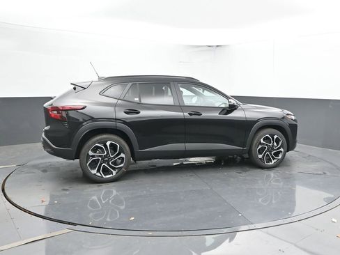 New 2026 Chevrolet Trax RS w/ Sunroof Package image 10