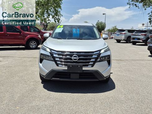 Used 2024 Nissan Rogue SV FWD image 5
