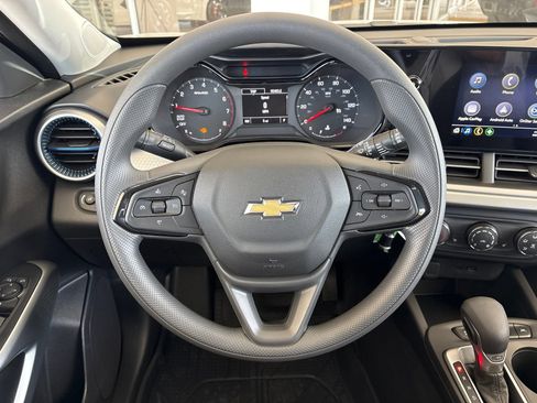 New 2026 Chevrolet Trax LS w/ LS Convenience Package FWD image 22