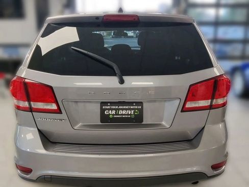 Used 2019 Dodge Journey SE w/ Connectivity Group image 5