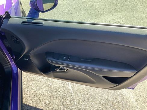 Used 2019 Dodge Challenger SRT Hellcat Redeye image 27