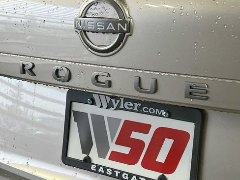New 2026 Nissan Rogue Platinum w/ Platinum Premium Package AWD/4WD image 36