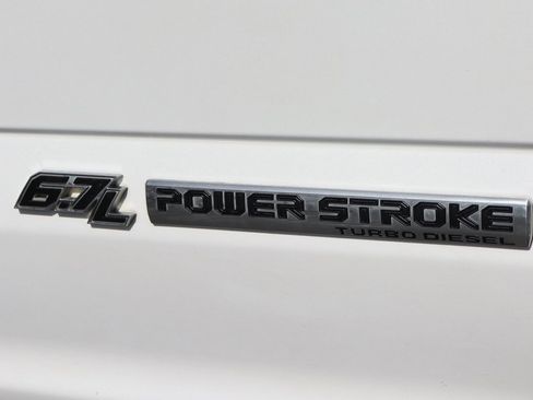 Used 2017 Ford F350 Lariat w/ Chrome Package image 49