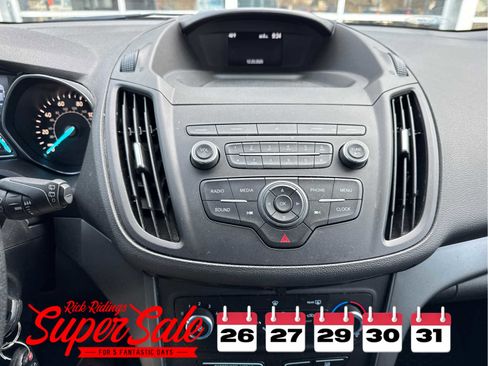 Used 2019 Ford Escape S image 11