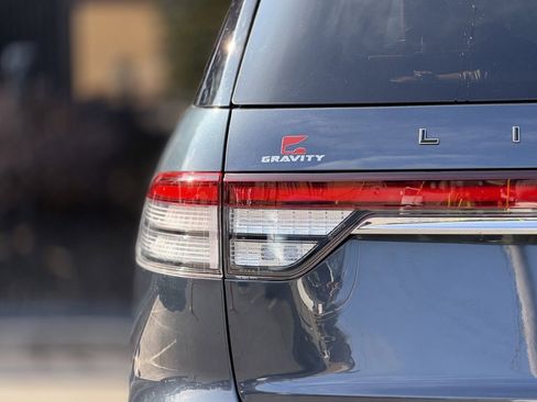 Used 2023 Lincoln Aviator Black Label image 15