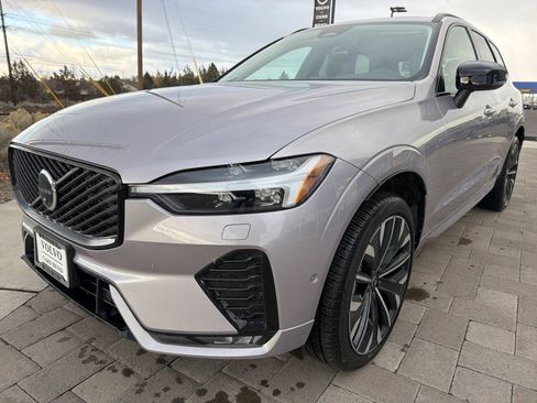 New 2026 Volvo XC60 B5 Ultra w/ Protection Package Premier image 5