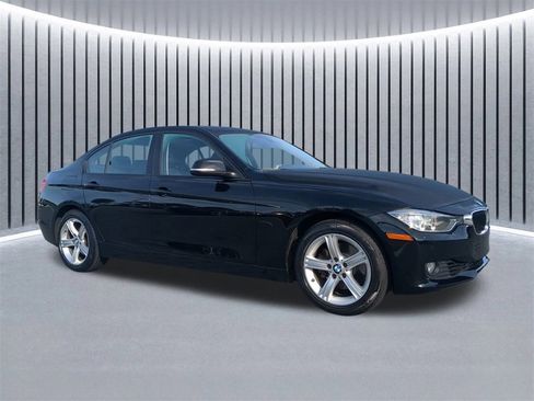 Used 2014 BMW 328i xDrive Sedan image 3