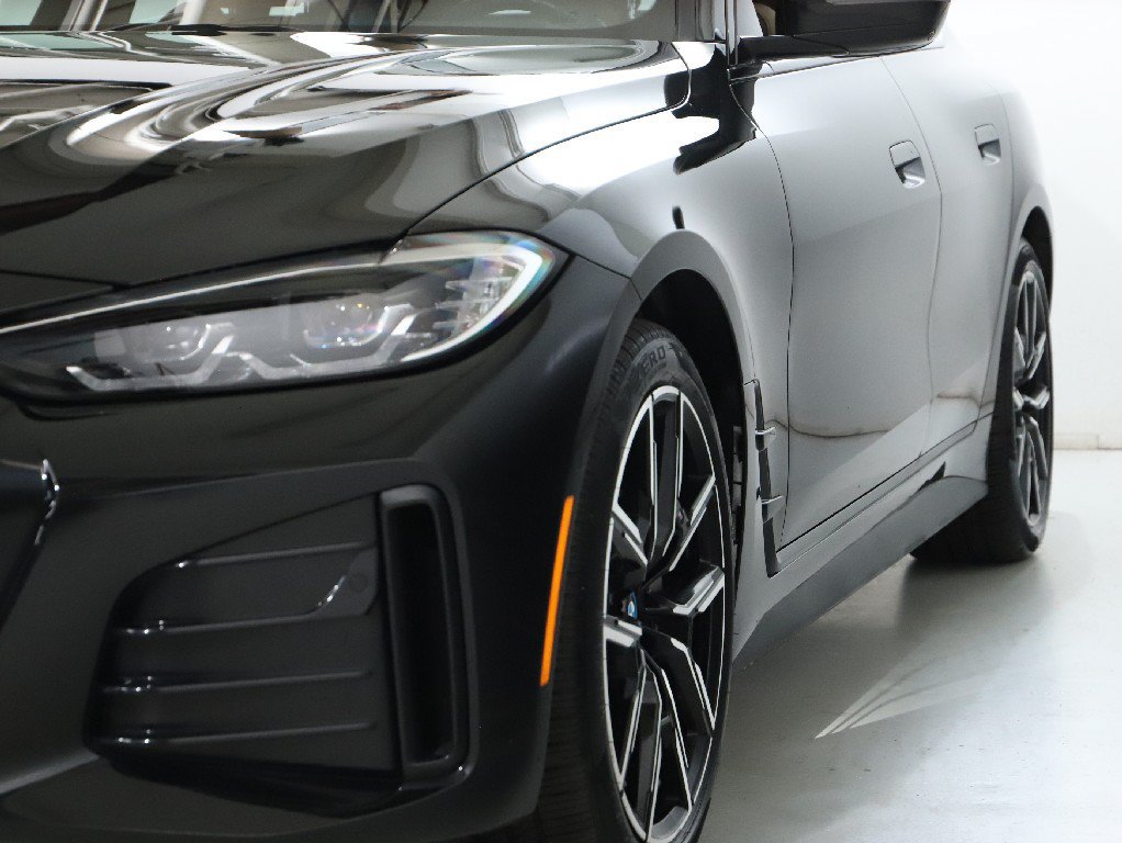 Used 2024 BMW i4 xDrive40i w/ M Sport Package AWD/4WD image 5