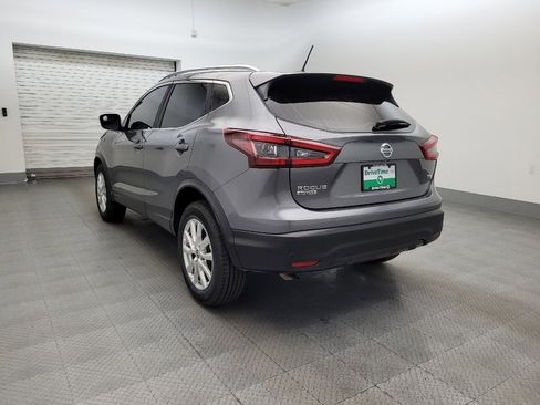Used 2020 Nissan Rogue Sport SV image 5